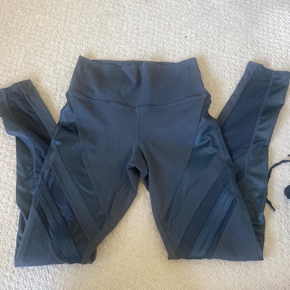 Alo Leggings